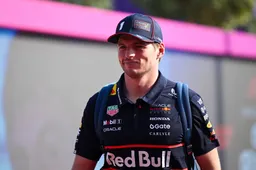 Verstappen lijkt levensgevaarlijk in Qatar: 'Ik zou me zorgen maken als ik de rest was'