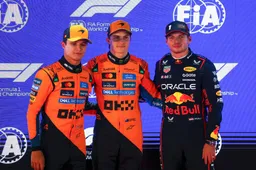 Schmidt heeft goed nieuws voor Verstappen-fans: 'WK-leider nog nooit kampioen met drie kanshebbers'