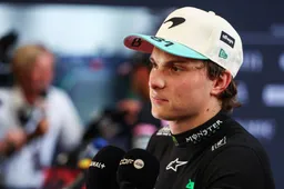 Piastri blikt terug op 'onterecht' verloren overwinning: 'Dat was echt frustrerend'