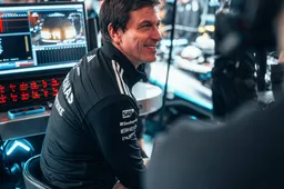 Wolff is blij met nieuwe technische reglementen: 'Dat is waar de Formule 1 voor staat'