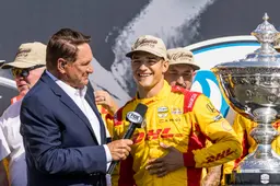 Bewonderaar van Verstappen gooit zelf grote ogen: "Welke superlatieven zijn er nog?"