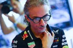 Mekies vreest voor lastig 2026 en is emotioneel na titelverlies: 'Lastig te verwerken'