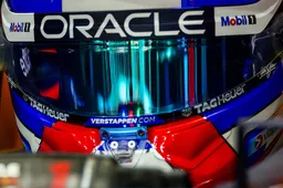 Oud-coureur begrijpt dat Verstappen publieksfavoriet was: 'Is de enige die knokt en een show geeft'