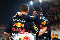 Verstappen helder over F1-toekomst: 'Sluit een overstap naar een ander team momenteel uit'