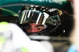 Stroll komt superlatieven tekort voor Verstappen: "Petje af"