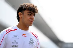 Ondertussen in F1 | Lindblad crasht