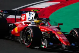 Hamilton moet antwoord schuldig blijven na ingreep Ferrari: 'Weet niet waarom we dat hebben gedaan'