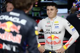 Red Bull-coureur laat zich gaan: "2025-auto was moeilijk en snel, 2026-auto is moeilijk en traag"