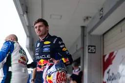 Schiff hoort opmerkelijk idee: "Mensen wanhopig om Verstappen eens in die auto te zien"