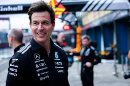 Wolff noemt grootste concurrent van Mercedes: 'We hebben een strijd te voeren'