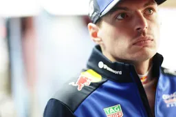 Verstappen kampte met knullig probleem: "Dat is een FIA-instelling"