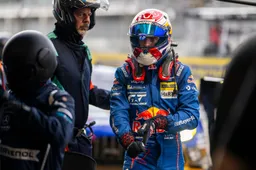 Grote problemen voor Verstappen Racing, team ziet overwinning wegglippen door probleem