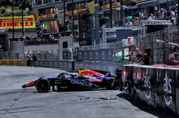 Zware crash voor Red Bull, Hadjar rijdt veel schade