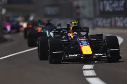 Rode vlag in Monaco na crash van Leclerc