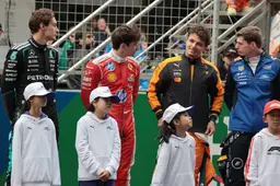 Albers en Coronel zien pijnlijke val van topcoureur: "Heel andere aanpak dan Verstappen"