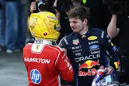 Internationale media vergeten Verstappen, want: "Hamilton is nog altijd de Formule 1-koning"