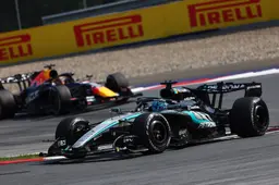 'Verstappen werd afgewezen door Mercedes, wilde salaris verlagen tot 50 miljoen'
