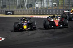 Windsor oordeelt scherp: "Dat is waar Hamilton kwetsbaar is, Verstappen weet dit al jaren"