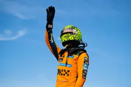 Norris domineert Hongaars spektakelstuk, Verstappen op onwaarschijnlijke wijze naar P2
