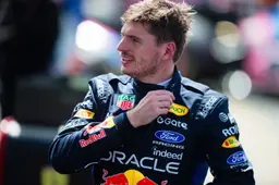 Analisten niet op één lijn over crash Verstappen: "Wie zijn wij om daarover in discussie te gaan?"
