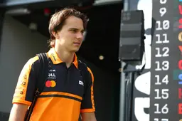 Ondertussen in F1 | Piastri is ook in de zomerstop druk met racen