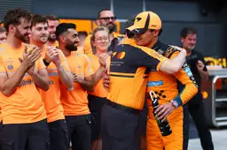 Ondertussen in F1 | McLaren brengt eerbetoon aan oprichter