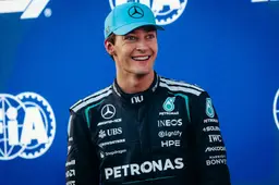 Britse commentator onder de indruk van Russell na duel met Verstappen: "Zelfs Max geeft dat toe"