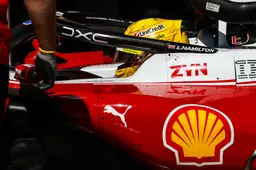 Ondertussen in F1 | Sessie in Spanje langdurig stilgelegd na crash van Hamilton