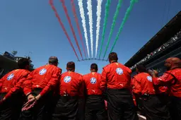 Ferrari krijgt duidelijke waarschuwing na drama in Monza: "Max zou dan kampioen zijn"