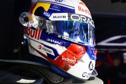 Verstappen is een 'slak' op de rechte stukken en deelt sneer uit: "Niet te verklaren"