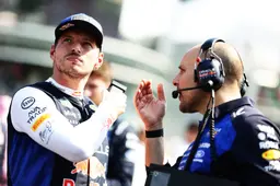 Verstappen zat zich te ergeren in de auto: "Reden me voorbij alsof ik een schildpad was"