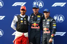 Hamilton ruikt kans naast Verstappen terwijl regen valt: "Dit wordt spannend"