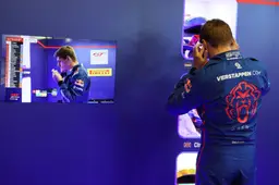 Verstappen keihard in oordeel teamgenoot: "Natuurlijk terechte straf"