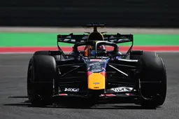 Harde kritiek van Verstappen heeft grote gevolgen: "Dit gaat een vermogen kosten"