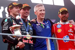 Oud-teambaas vergelijkt Antonelli met Verstappen: "Niets brengt hem van zijn stuk"