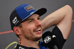 F1TV-analist gelooft zijn ogen niet bij Verstappen: "In welke wereld ben ik wakker geworden?"