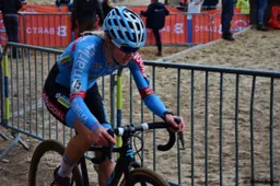 Verdonschot zegeviert in Zilvermeersross, rest van het podium Nederlands