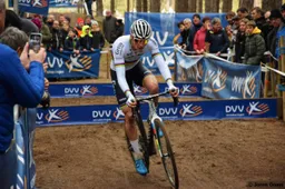 Van der Poel begint met veldrijden op 3 november, geen Koppenbergcross