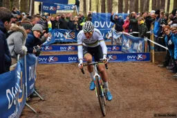 TV en tijden Wereldbeker Namen: Strijd Van der Poel-Aerts op de Citadel?