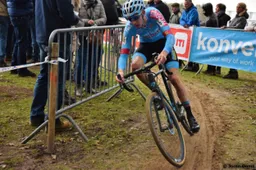 Vanthourenhout toch niet van start in Zonhoven door blessure aan de hand