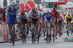 Parijs-Nice etappe 6 | Jumbo baalt, Démare: 'Ik zag mezelf al juichen'