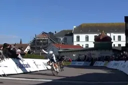 Van Dijk helpt Lepistö aan etappezege in Healthy Ageing Tour; Wiebes valt