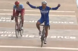Magistrale Gilbert wint Parijs-Roubaix en voegt vierde monument toe aan erelijst