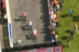 Groenewegen sprint met twee vingers in de neus naar hattrick in Duinkerke