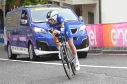 Giro-debutanten Knox en Honoré: 'Een geweldige ervaring om hier te rijden'