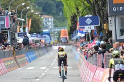 Roglic laconiek na mindere dag: 'Hoef gelukkig niet met mijn gezicht te trappen'