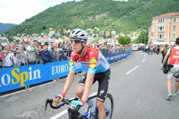 Jungels en DQS zakken door ijs in Giro: 'Kan dat hij zich uitgemergeld heeft'