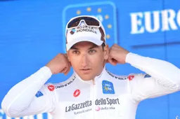 Peters soleert indrukwekkend naar ritwinst in Giro; Carapaz loopt uit op Nibali