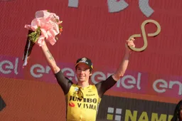 Roglic opgelucht dat het voorbij is: 'Na etappe veertien was ik niet meer goed'