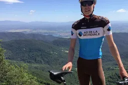 Fransman Godon wint proloog Boucles de la Mayenne en pakt eerste leiderstrui